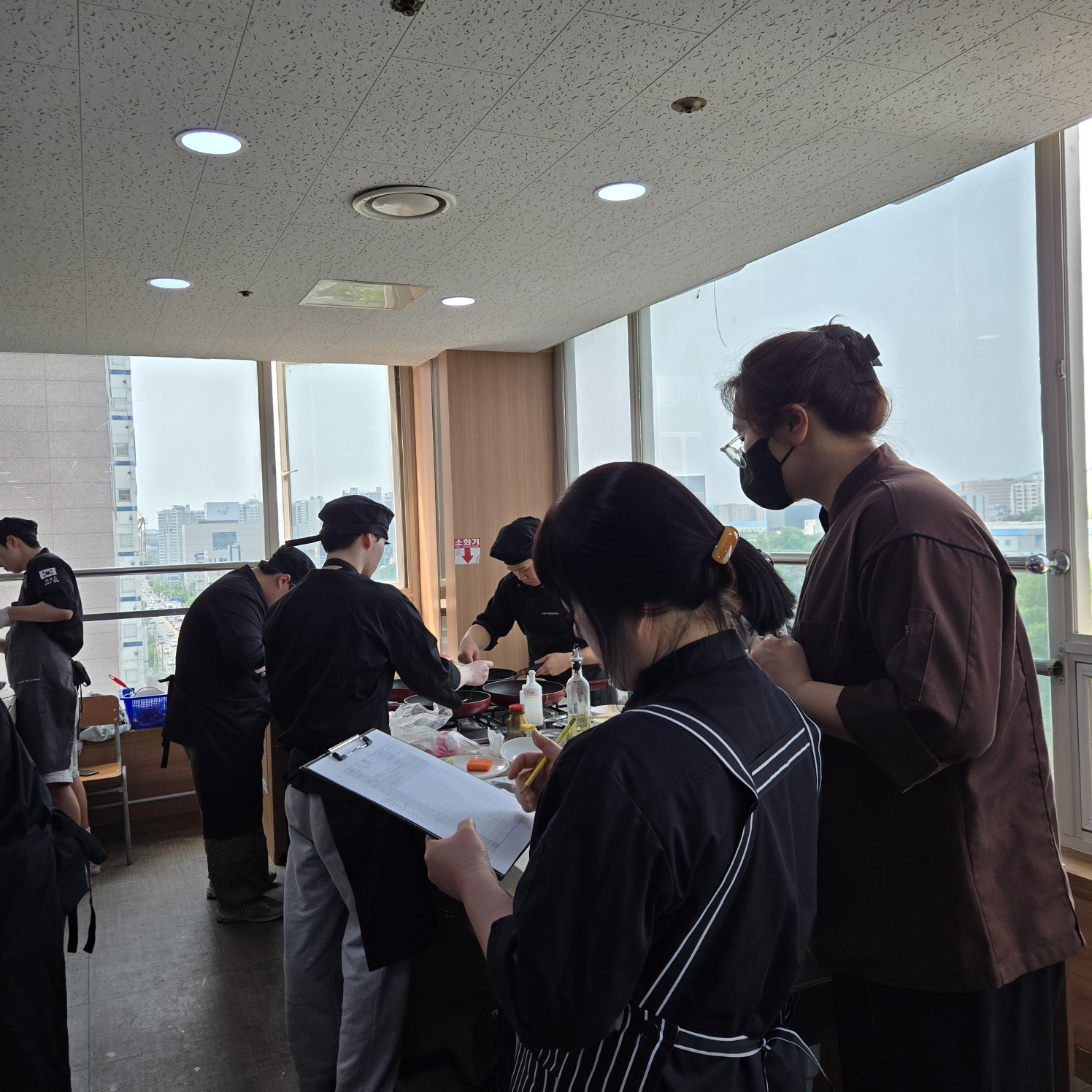 한국직업전문학교 한식조리기능사 실기 칼질 평가